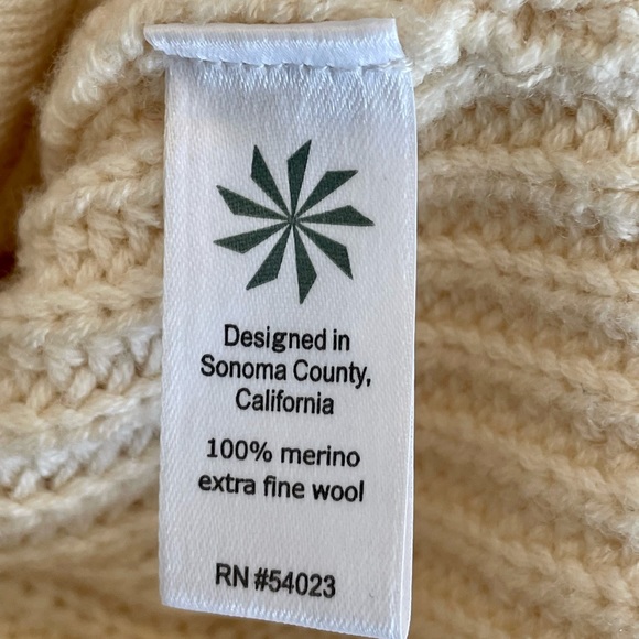 Athleta Sweater - size XS - Picture 5 of 10